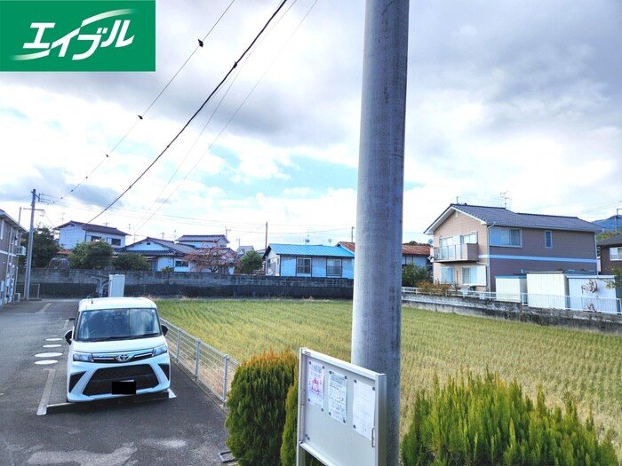 物件内観写真15　(室内からの展望)