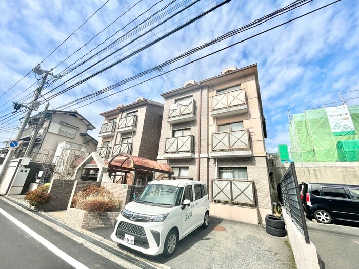 物件外観写真1　(外観写真)