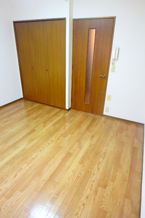 物件内観写真5　(居室)