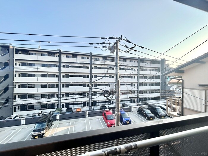 物件内観写真13　(室内からの展望)