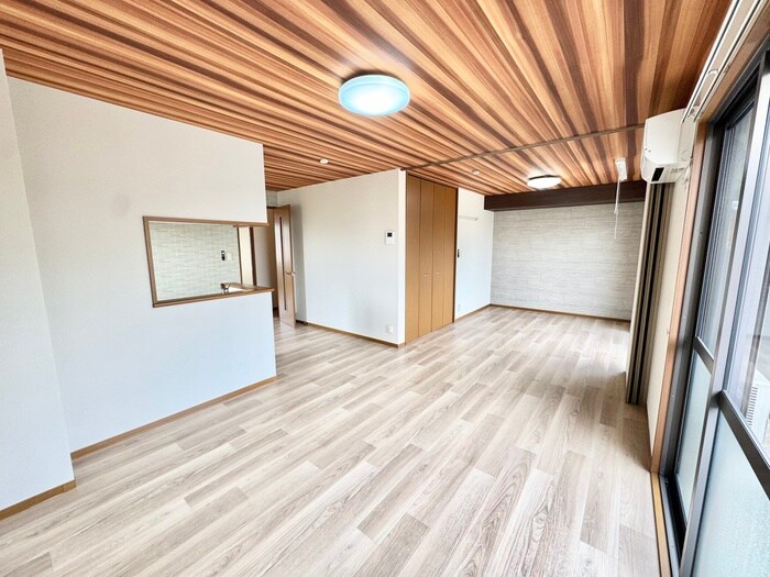 物件内観写真4　(居室)