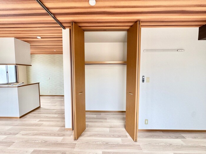 物件内観写真10　(収納)