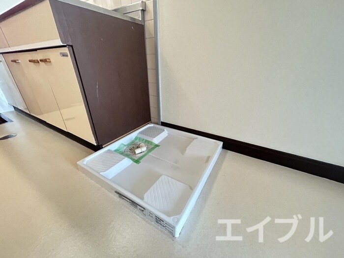 物件内観写真11　(洗濯機置場)