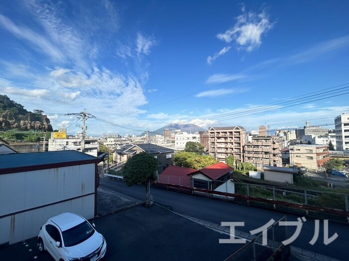 物件内観写真14　(室内からの展望)