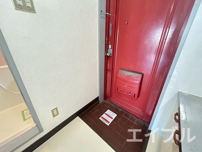 物件内観写真15　(玄関)