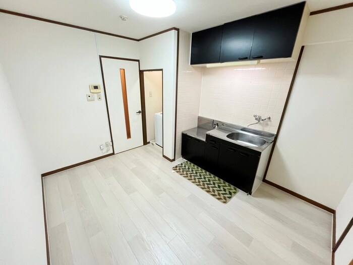 物件内観写真5　(居室)