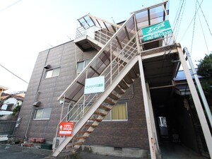 ファミリ－ハウス西原外観写真