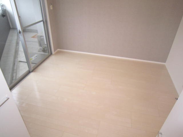 物件内観写真9　(居室)