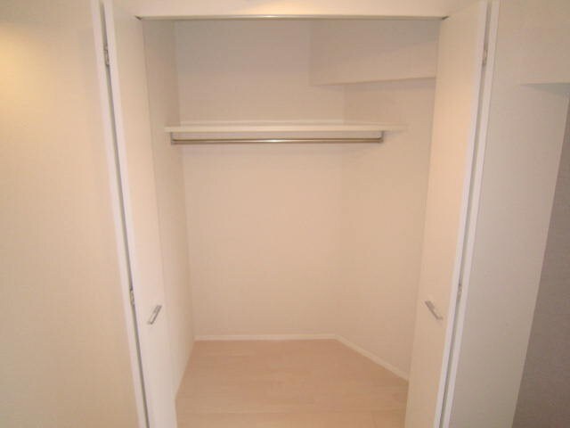物件内観写真13　(収納)