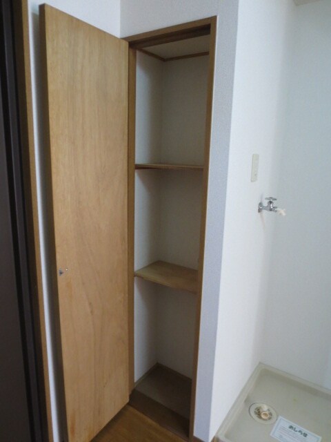 物件内観写真13　(靴箱)