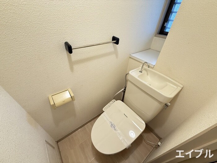 物件内観写真13　(トイレ)