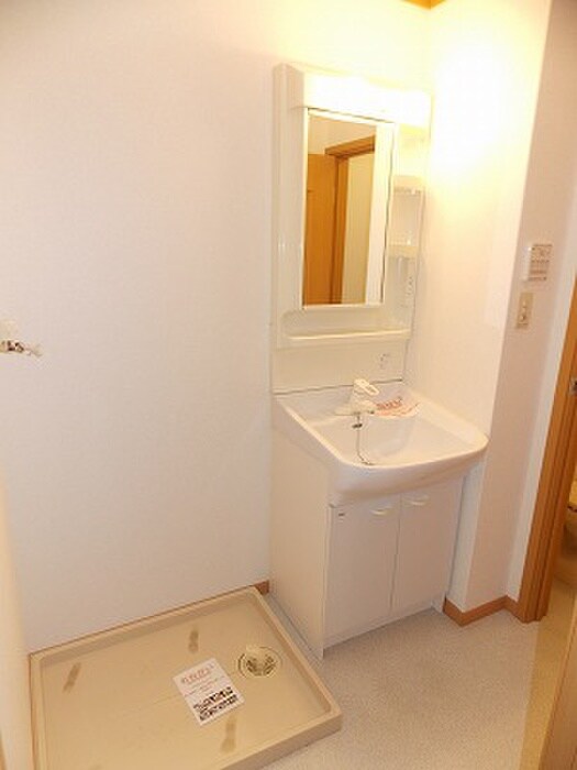 物件内観写真9　(洗面)