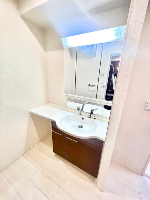 物件内観写真10　(洗面)