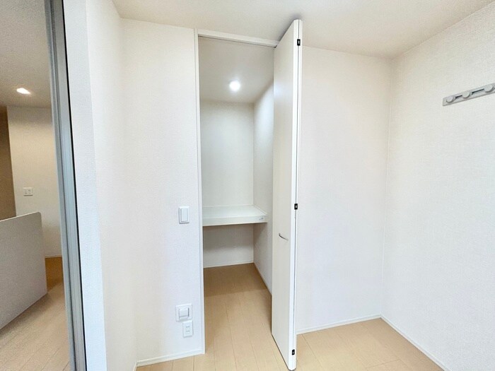 物件内観写真11　(収納)