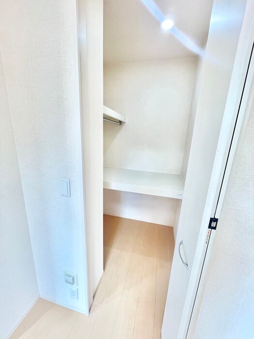 物件内観写真11　(収納)