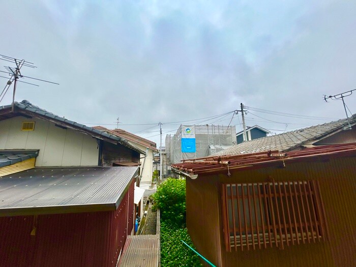 物件内観写真14　(室内からの展望)