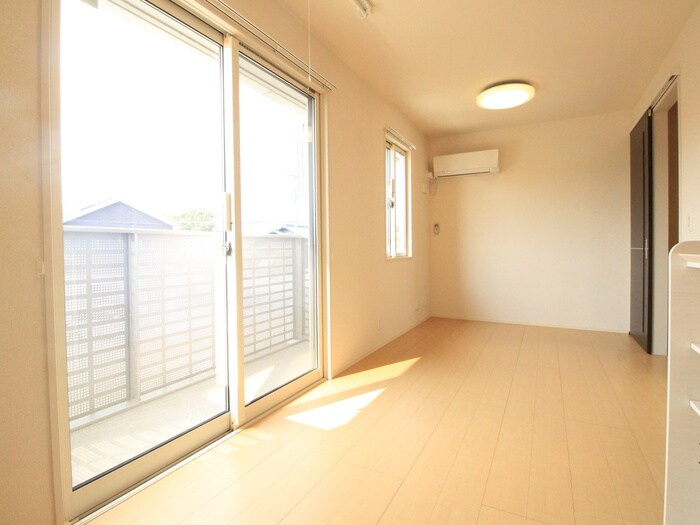 物件内観写真17　(居室)