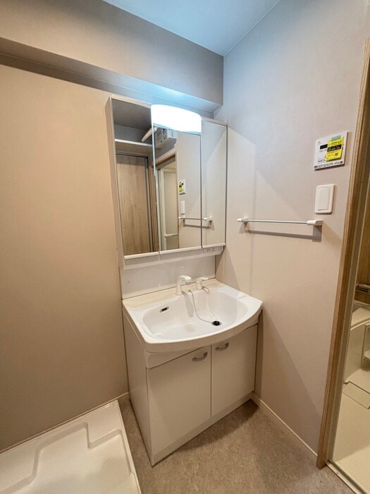 物件内観写真10　(洗面)