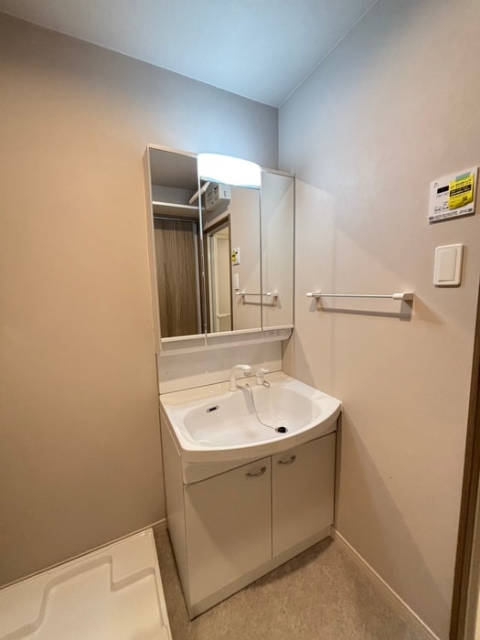 物件内観写真10　(洗面)