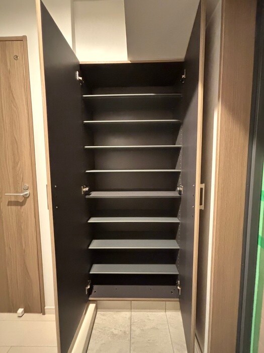 物件内観写真13　(靴箱)