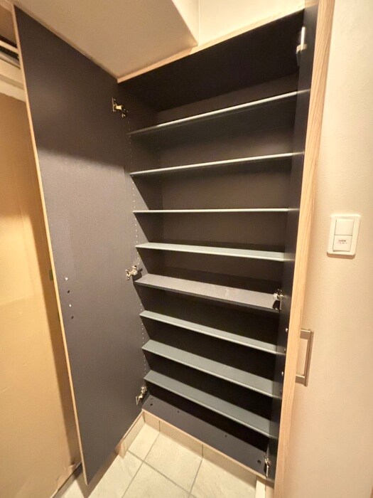 物件内観写真13　(靴箱)