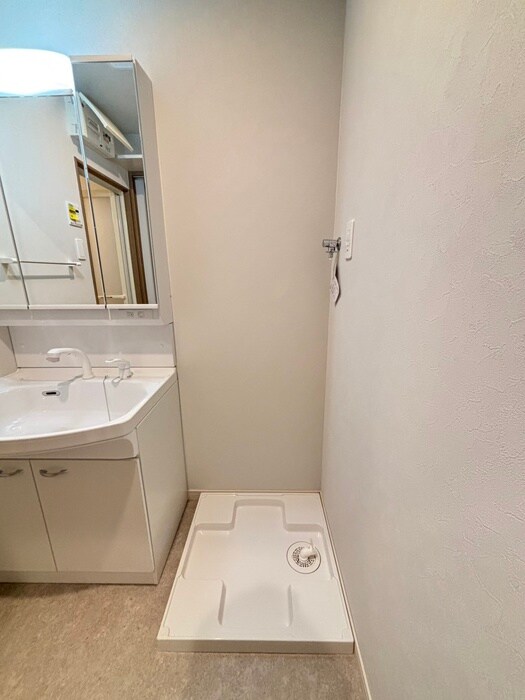 物件内観写真15　(洗濯機置場)