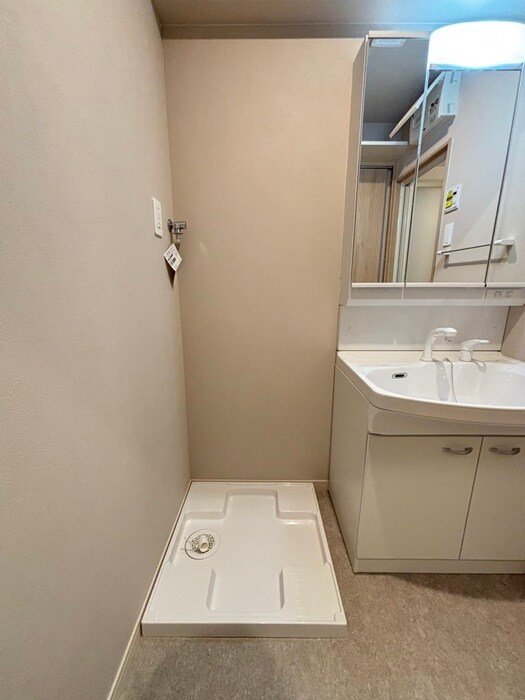 物件内観写真15　(洗濯機置場)