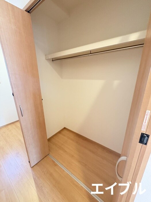 物件内観写真11　(収納)