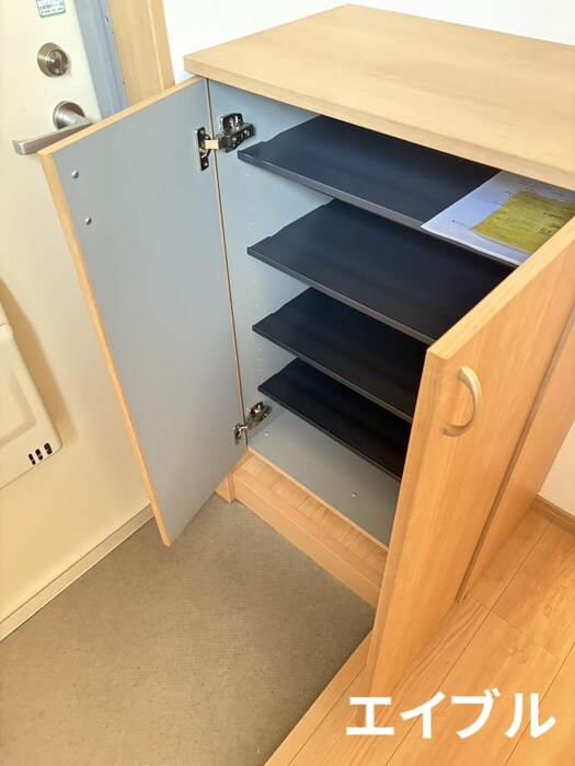 物件内観写真15　(靴箱)