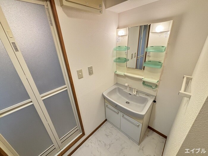 物件内観写真11　(洗面)