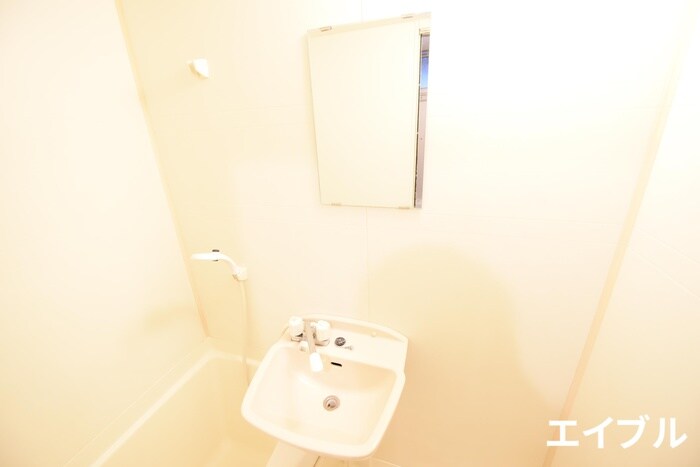 物件内観写真9　(洗面)