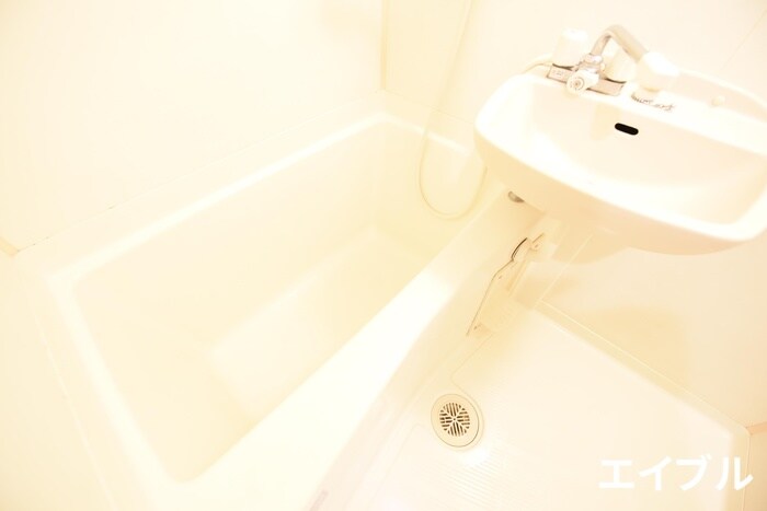 物件内観写真10　(バス／シャワールーム等)