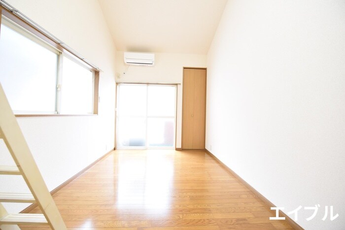 物件内観写真13　(居室)