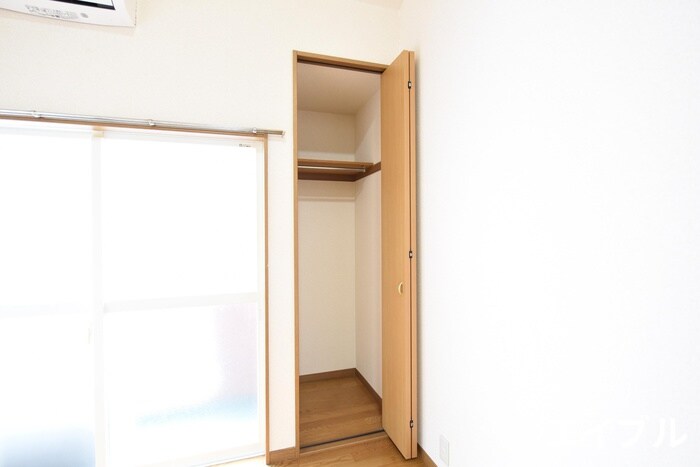 物件内観写真15　(収納)