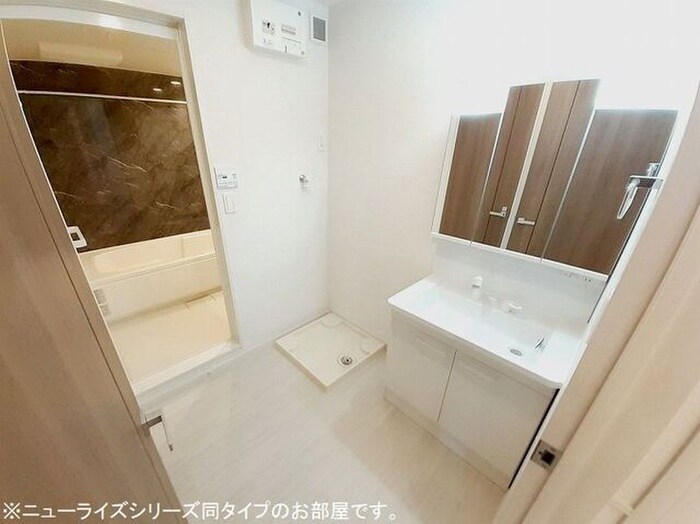 物件内観写真10　(洗面)