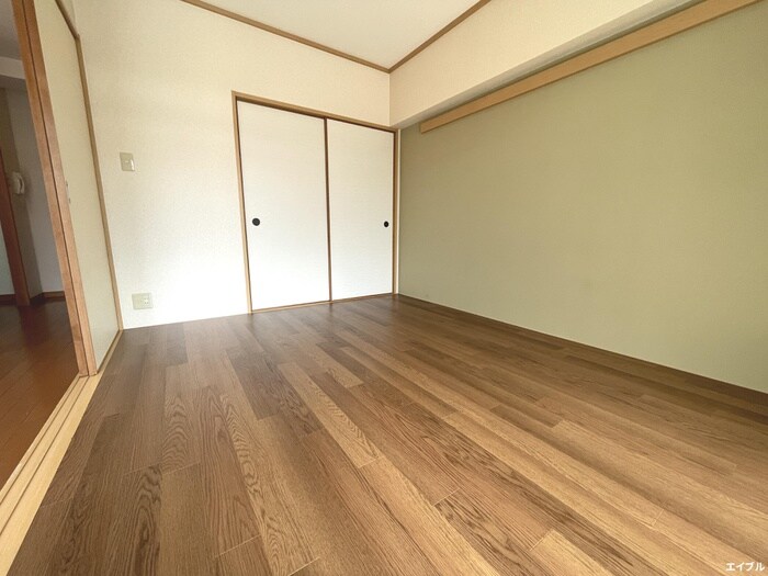 物件内観写真9　(居室)