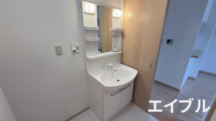 物件内観写真11　(洗面)