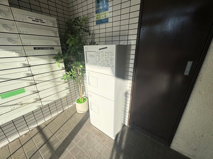 物件外観写真4　(建物設備)