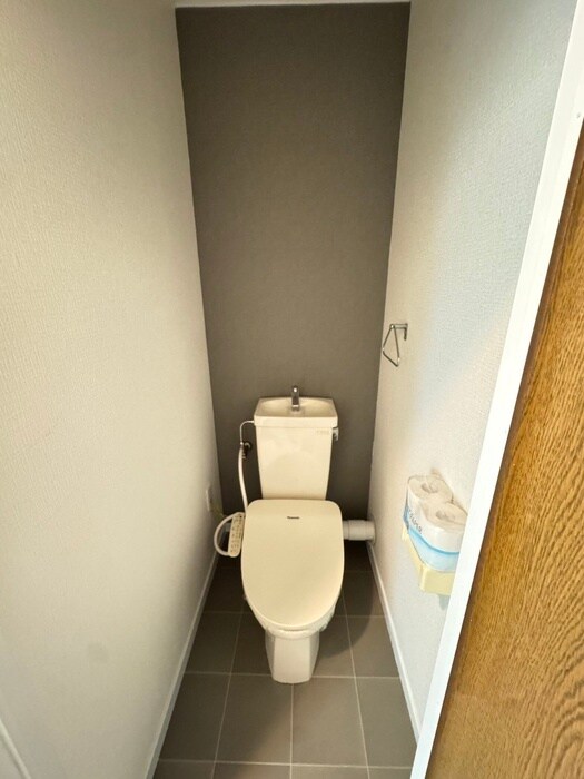 物件内観写真11　(トイレ)