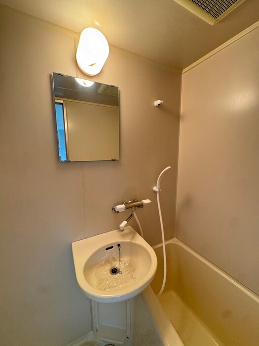 物件内観写真12　(洗面)