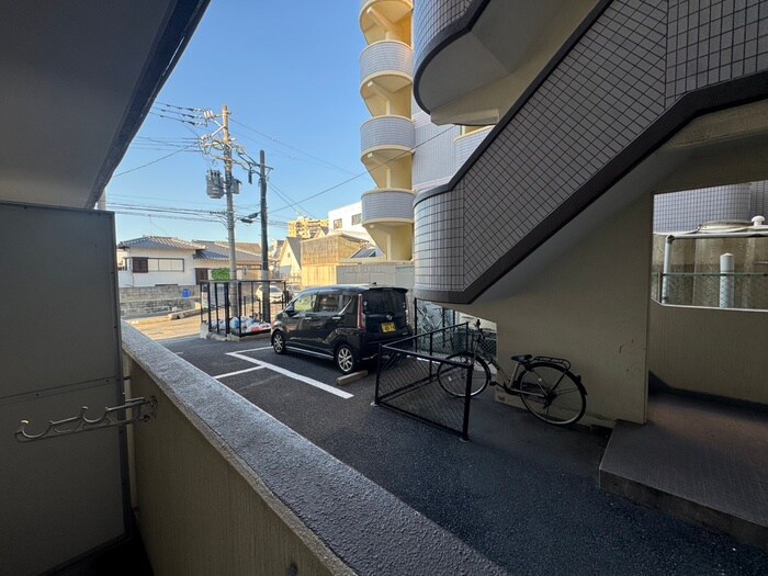 物件内観写真15　(室内からの展望)