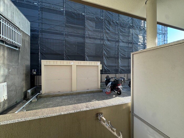 物件内観写真15　(室内からの展望)