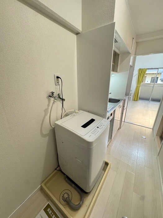 物件内観写真17　(洗濯機置場)