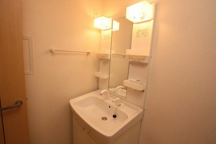 物件内観写真10　(洗面)