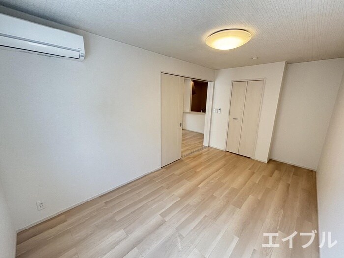 物件内観写真8　(居室)