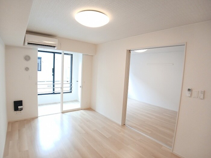 物件内観写真13　(居室)