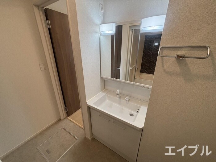 物件内観写真11　(洗面)