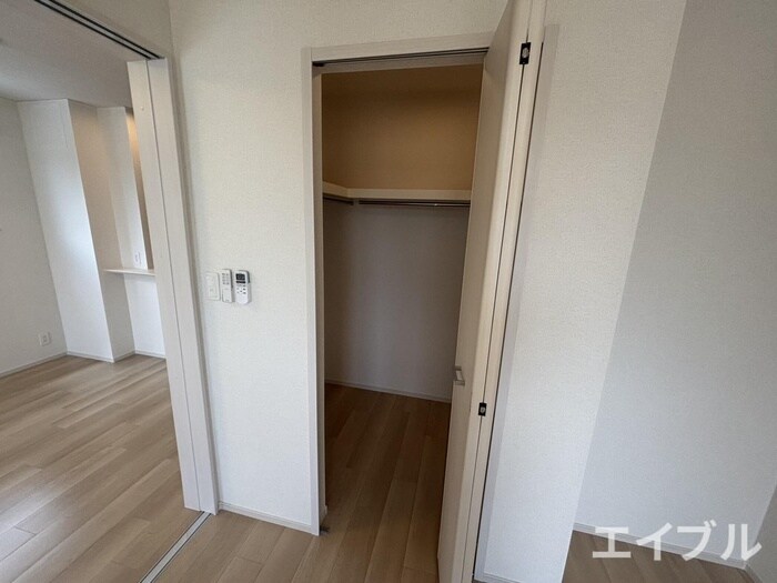 物件内観写真13　(収納)