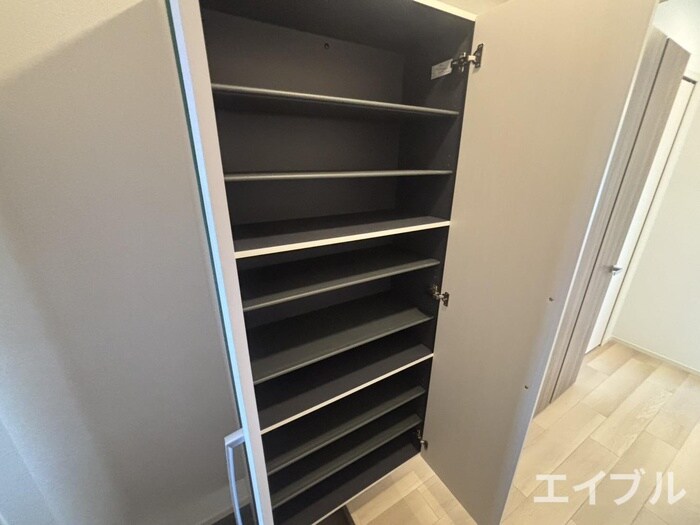 物件内観写真15　(靴箱)