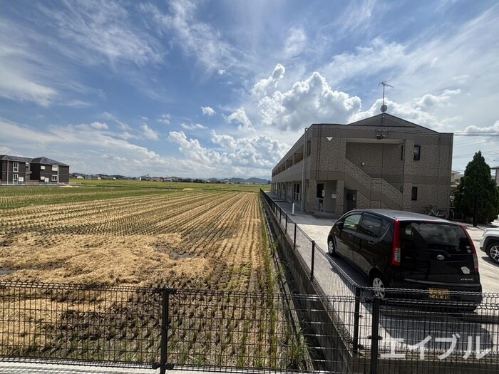 物件内観写真22　(室内からの展望)